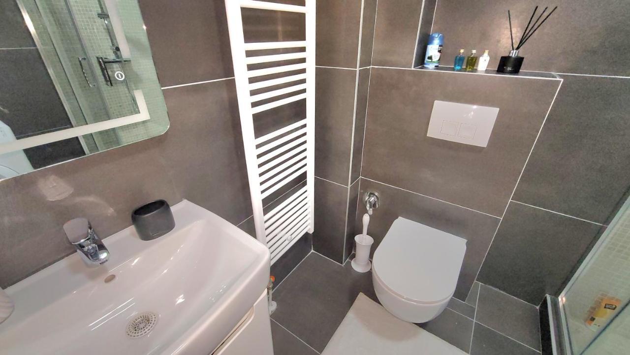 Studio Apartment Lora Lux Saraievo Exterior foto